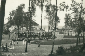 Mielno Park - Reprodukcja 8050
