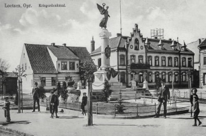 Giżycko Pomnik wojenny - Reprodukcja 9556
