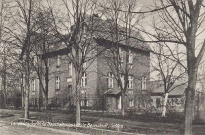 Bierutów szkoła - Reprodukcja 12387