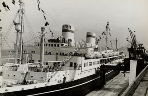 Gdynia Piłsudski w porcie - Reprodukcja 3355