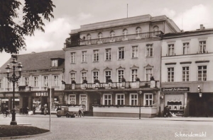 Piła Hotel - Reprodukcja 13256