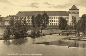 Piła Landeshaus - Reprodukcja 13295