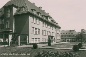 Milicz szkoła - Reprodukcja 18546