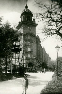 Lwów Dyrekcja kolei - Reprodukcja 2972