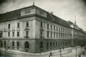 Lwów Poczta główna - Reprodukcja 3005