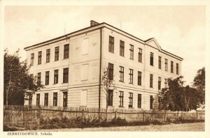 Zebrzydowice szkoła -Reprodukcja 4538