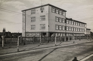 Miłkołów szkoła niemiecka - Reprodukcja 1955