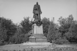 Brzeg pomnik - Reprodukcja 24777