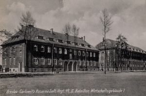 Wrocław koszary - Reprodukcja 27627