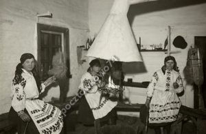 Sienkiewicze kobiety w strojach -Reprodukcja 2289